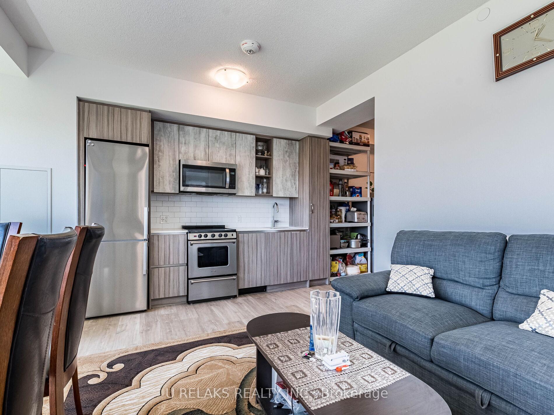 2 Bedrooms Condo at 251 Manitoba,  Toronto For sale