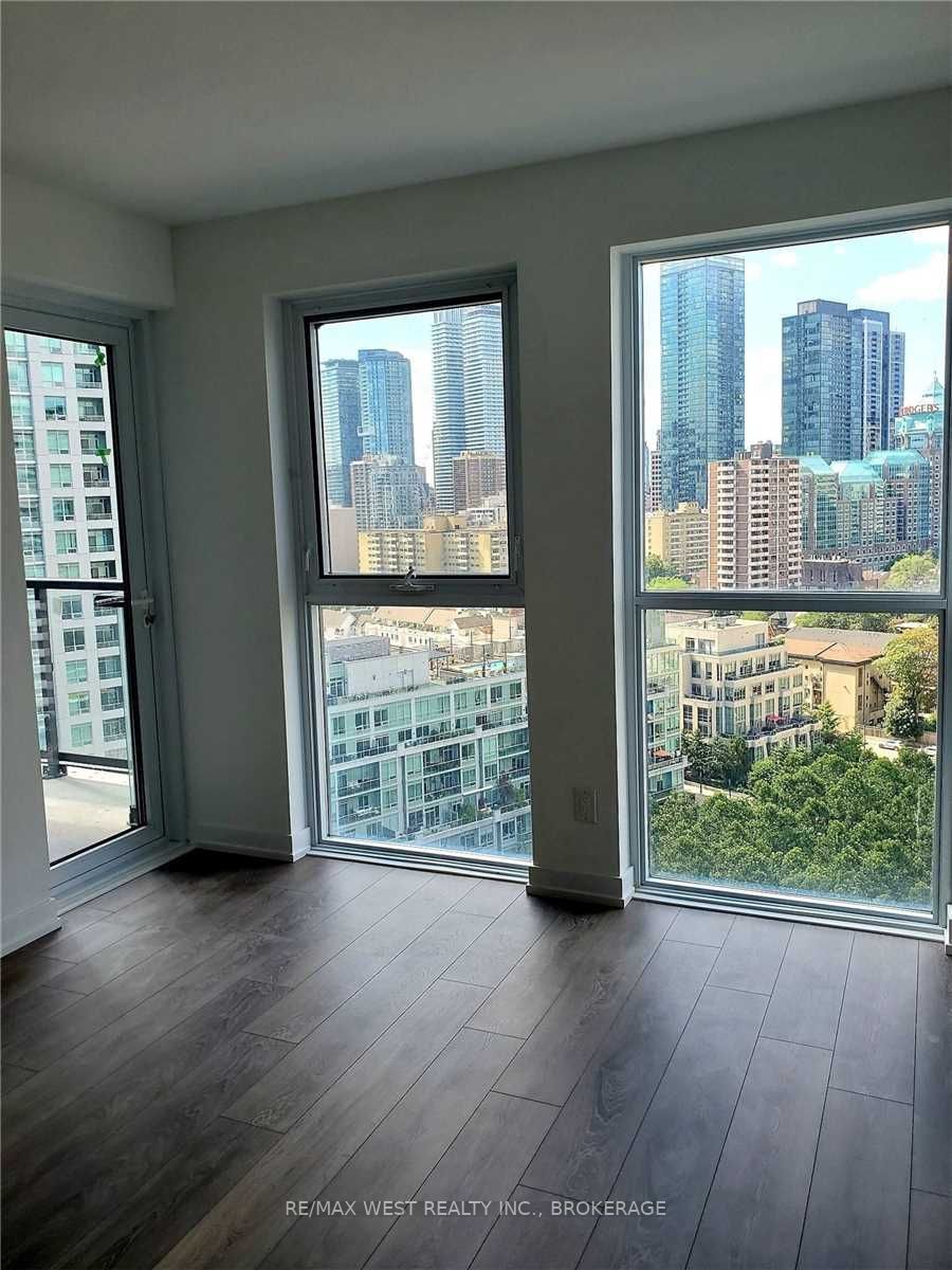 159 Wellesley Street 1501
