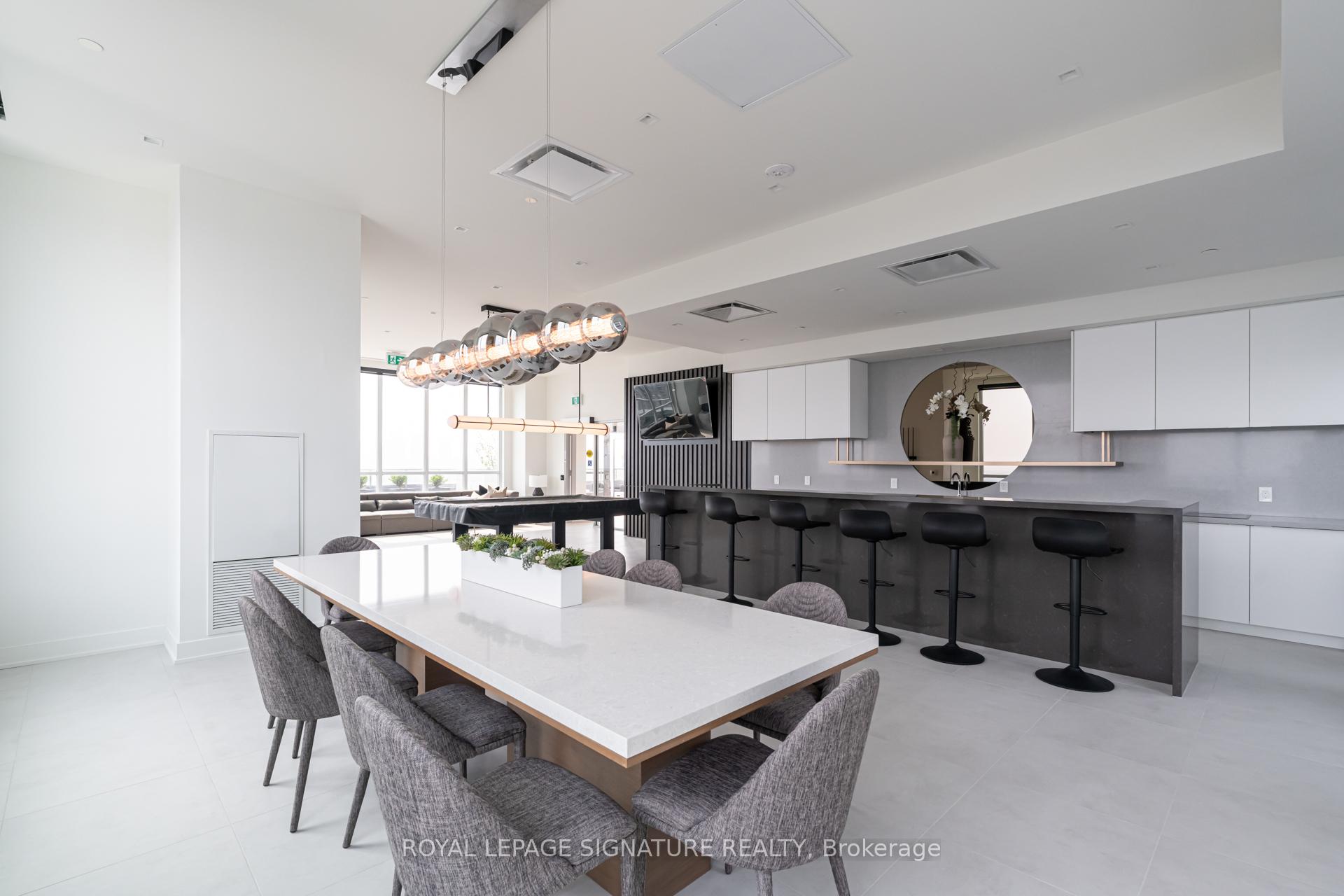 4 Bedrooms Condo at 2 Teagarden, Toronto For sale