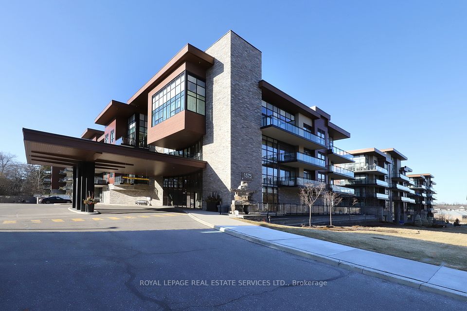 1575 Lakeshore