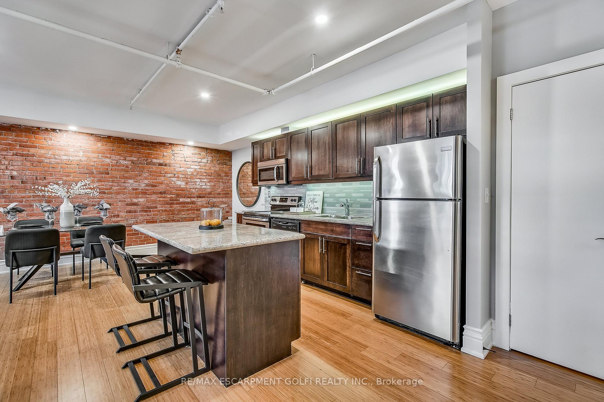 1 Bedroom Condo at 200 STINSON, Hamilton For sale