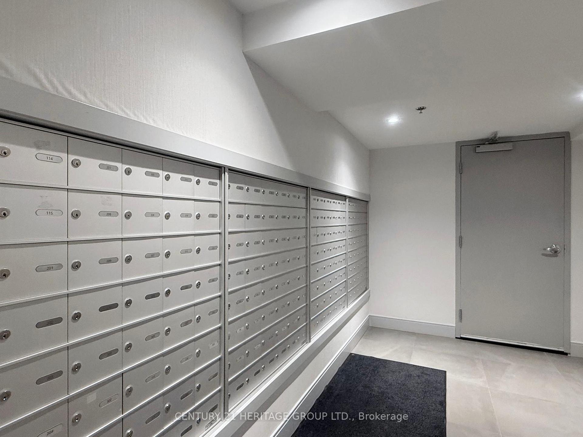 1 Bedroom Condo at 90 Glen Everest,  Toronto For sale