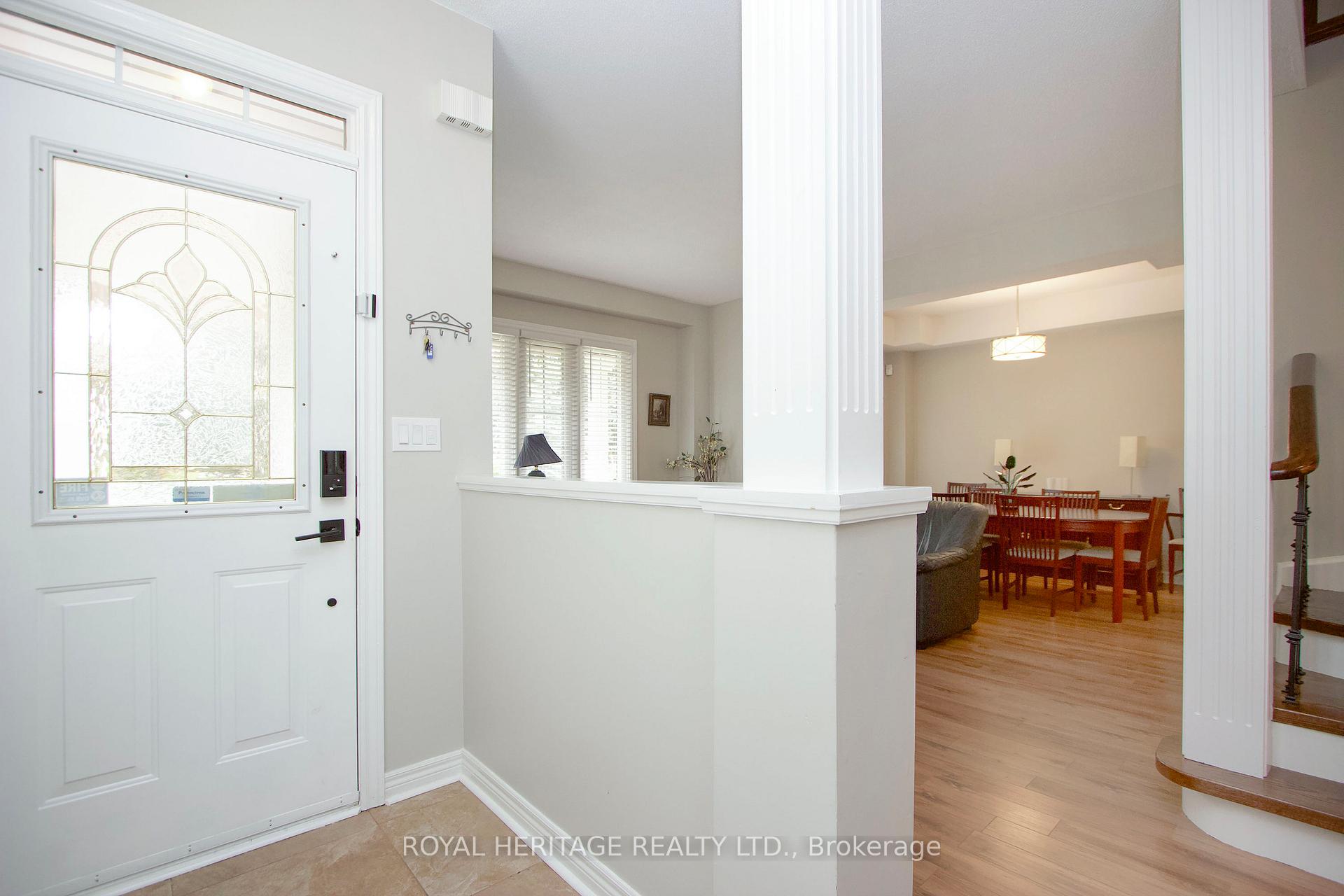 8 Bedell Crescent, Whitby, ON L1R 2N8