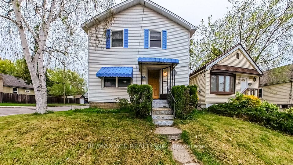 114 Royal