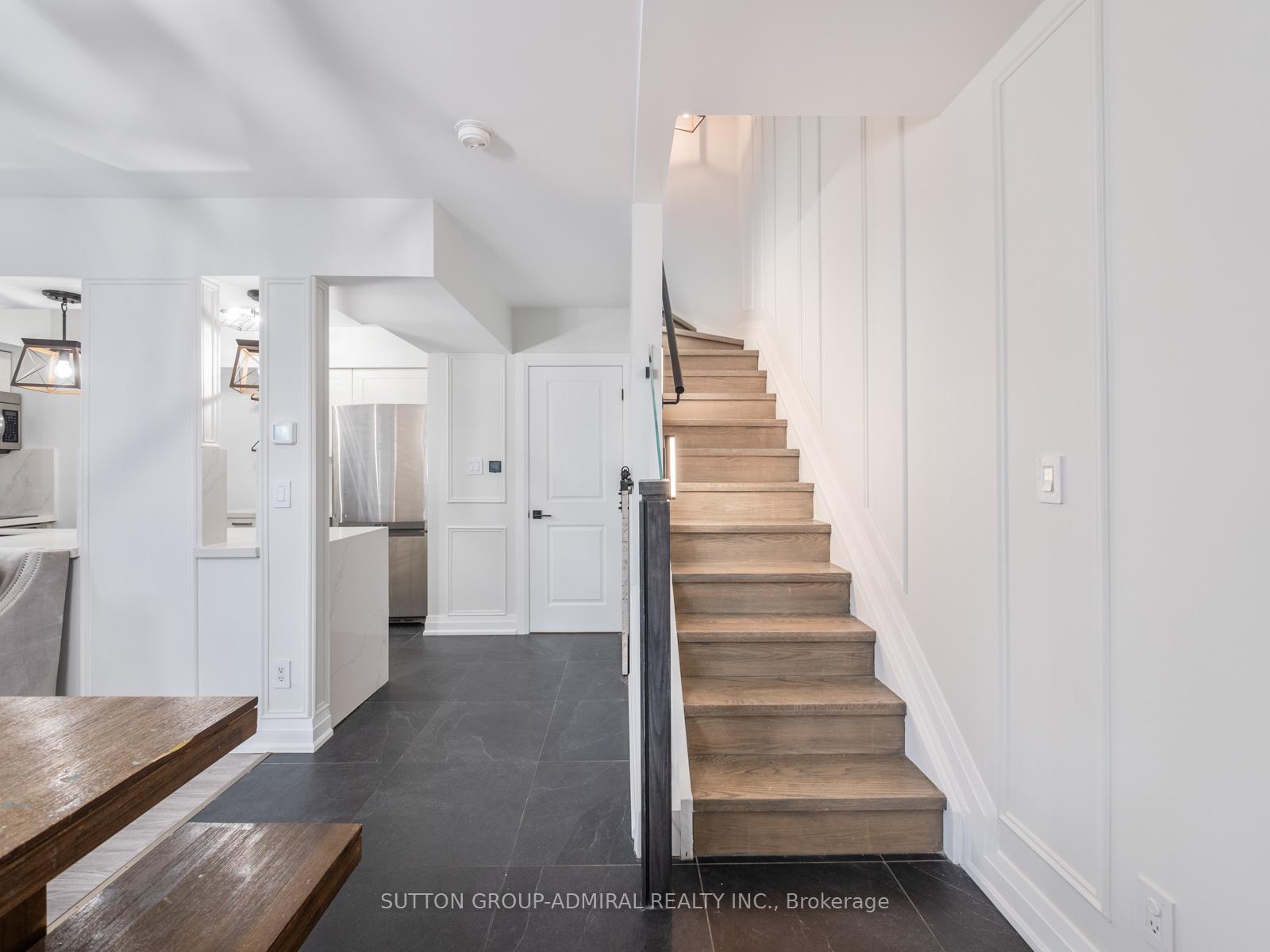 2 Bedrooms Condo at 5 Everson, Toronto For sale