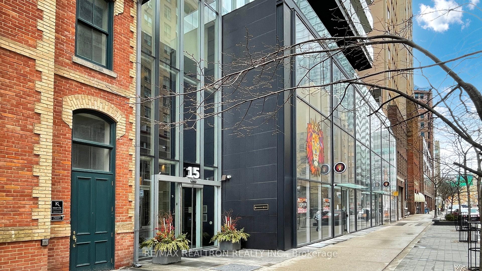 Condo at 15 Grenville, Toronto For sale