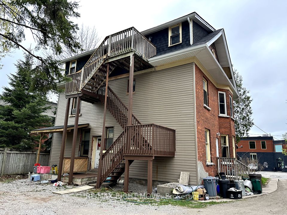 96 Neywash Street, Orillia, ON L3V 1X5