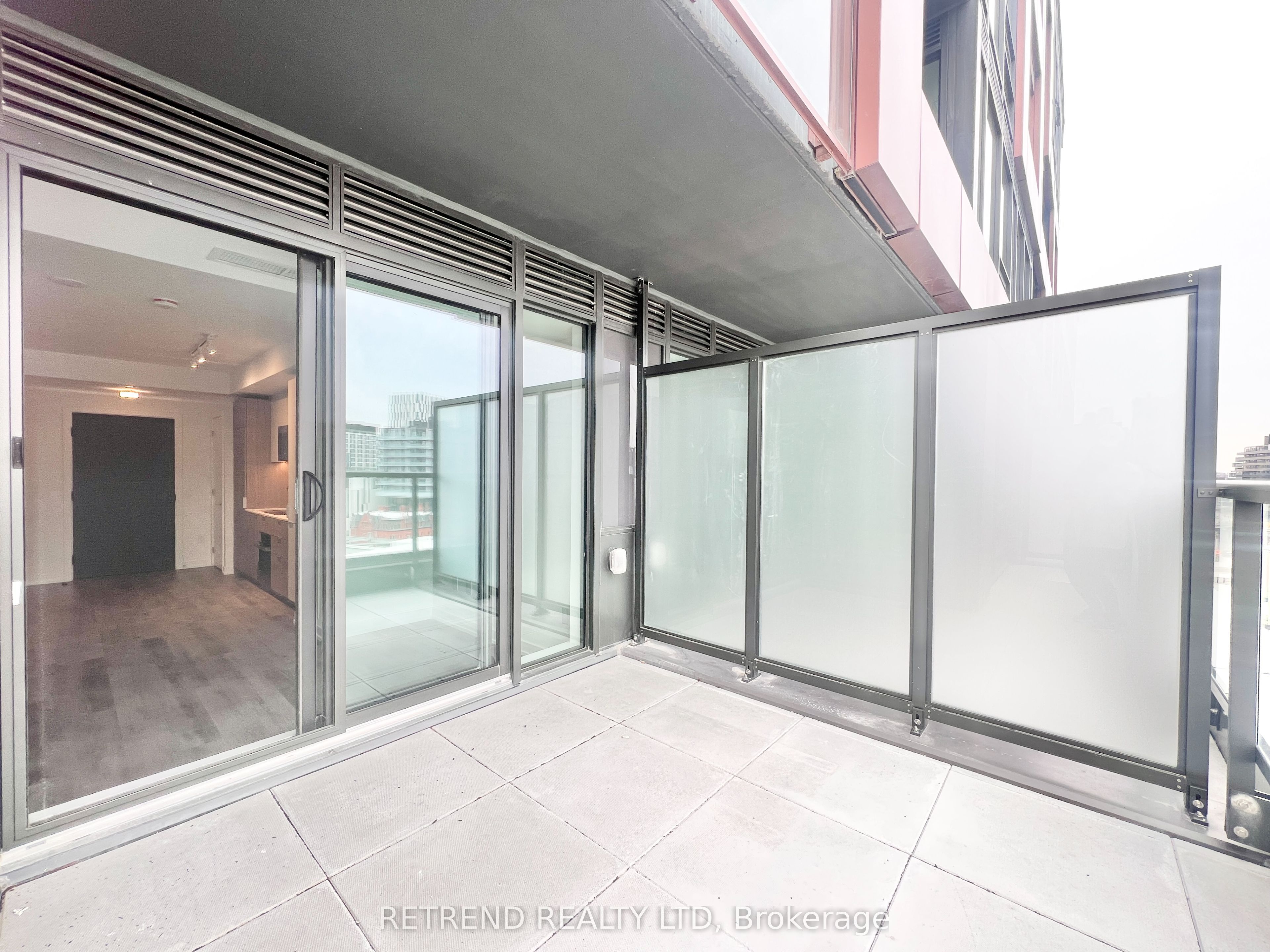 28 Eastern Avenue, #815