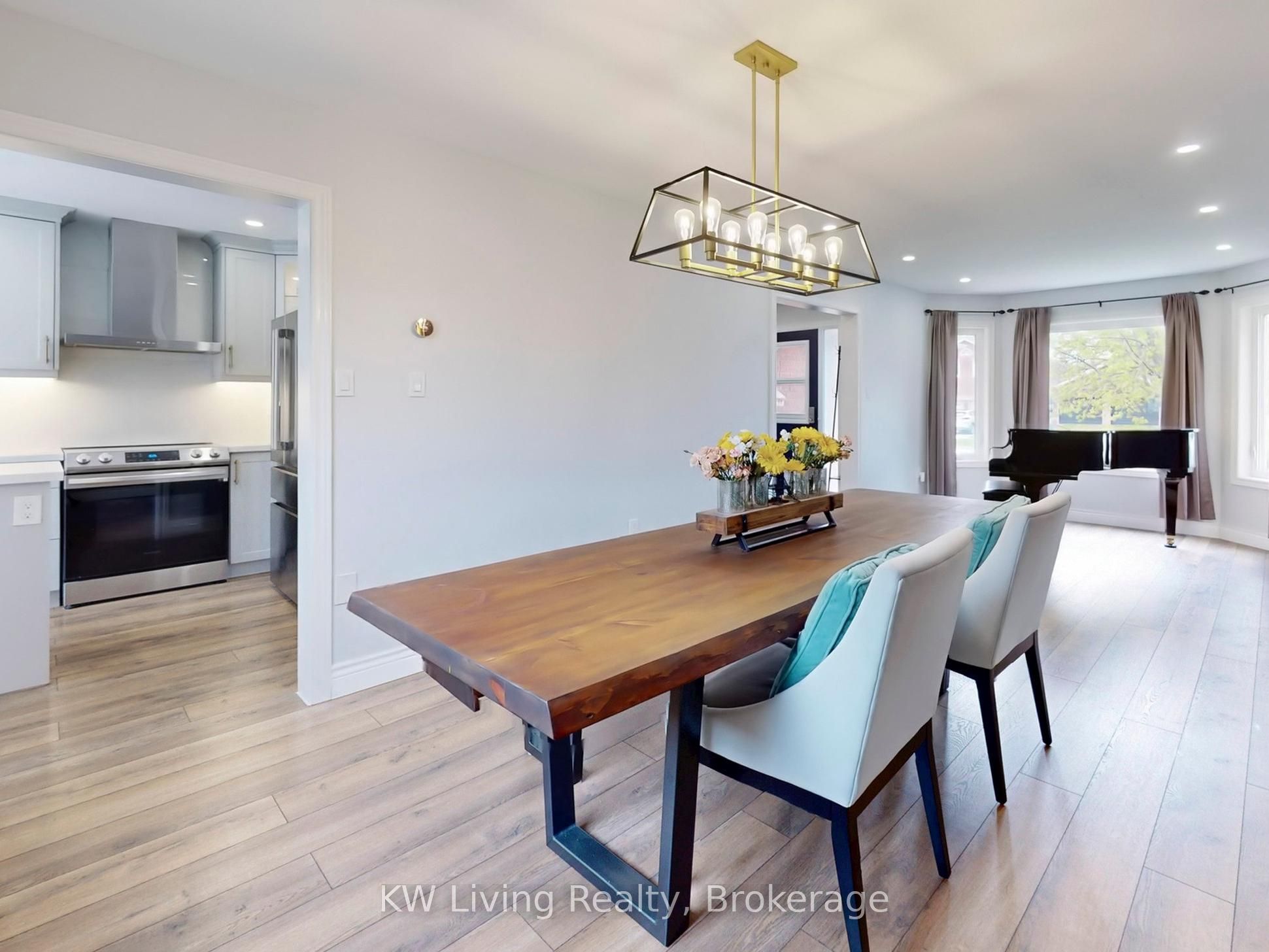 18 Amberview Drive