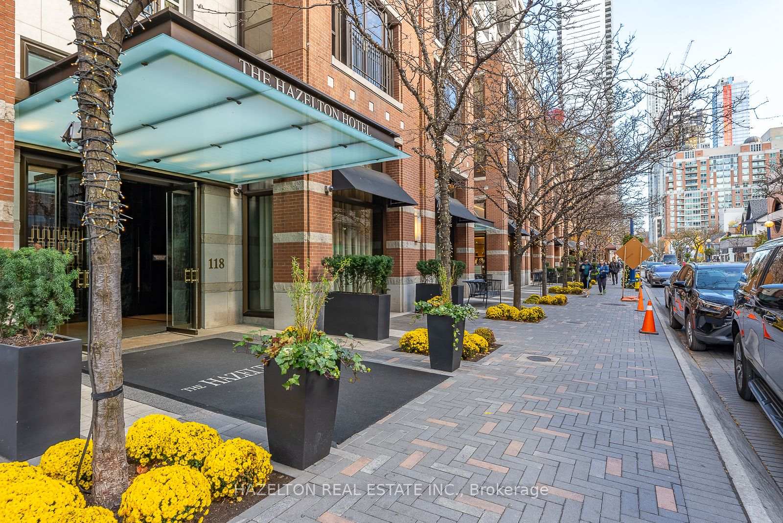 4 Bedrooms Condo at 118 Yorkville, Toronto For sale