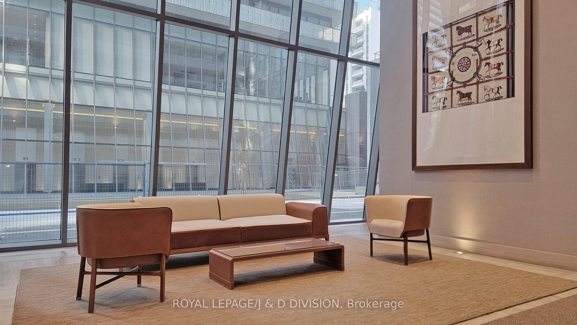 2 Bedrooms Condo at 50 Charles,  Toronto For sale
