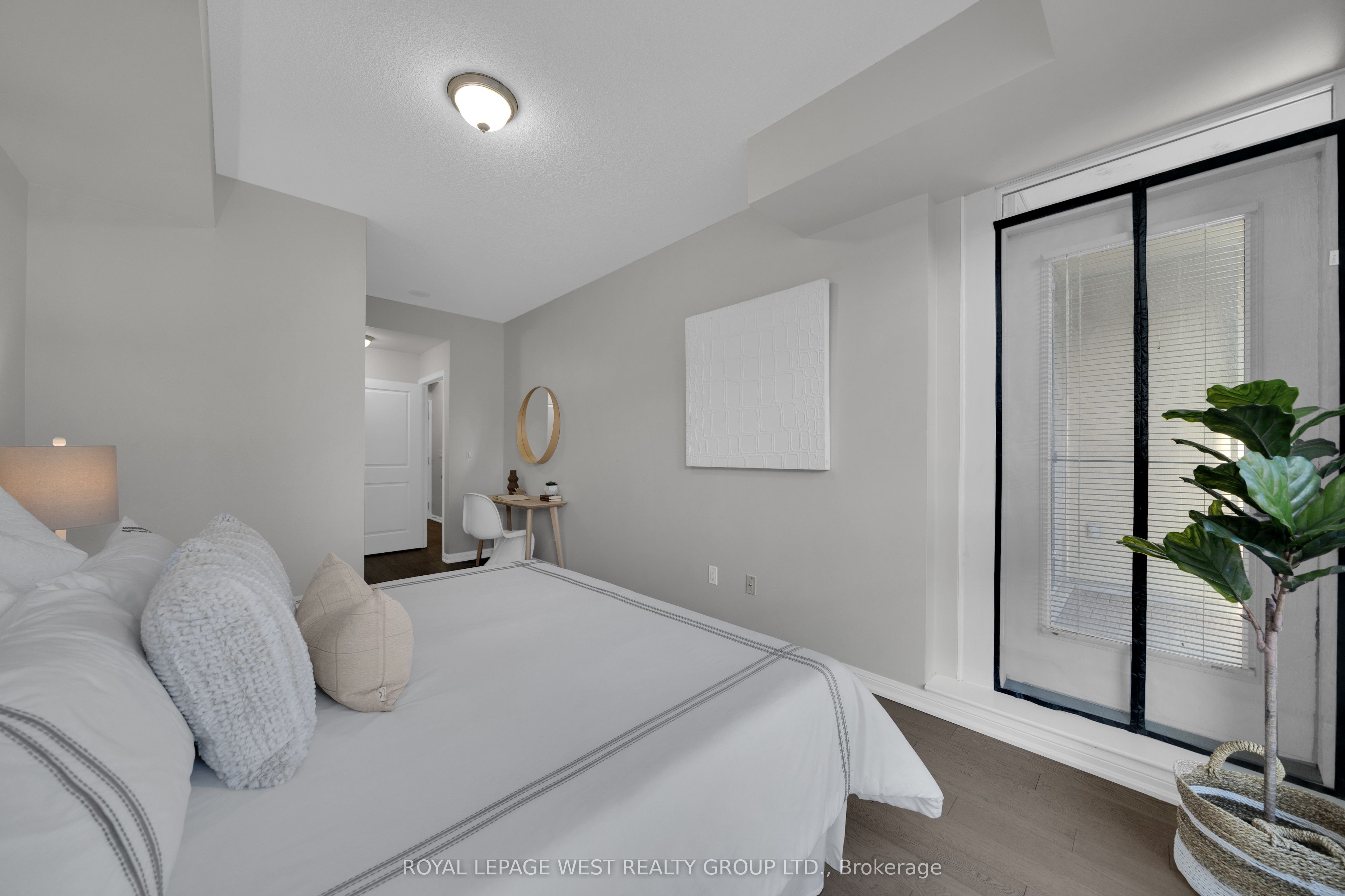 628 Fleet Street, #1108