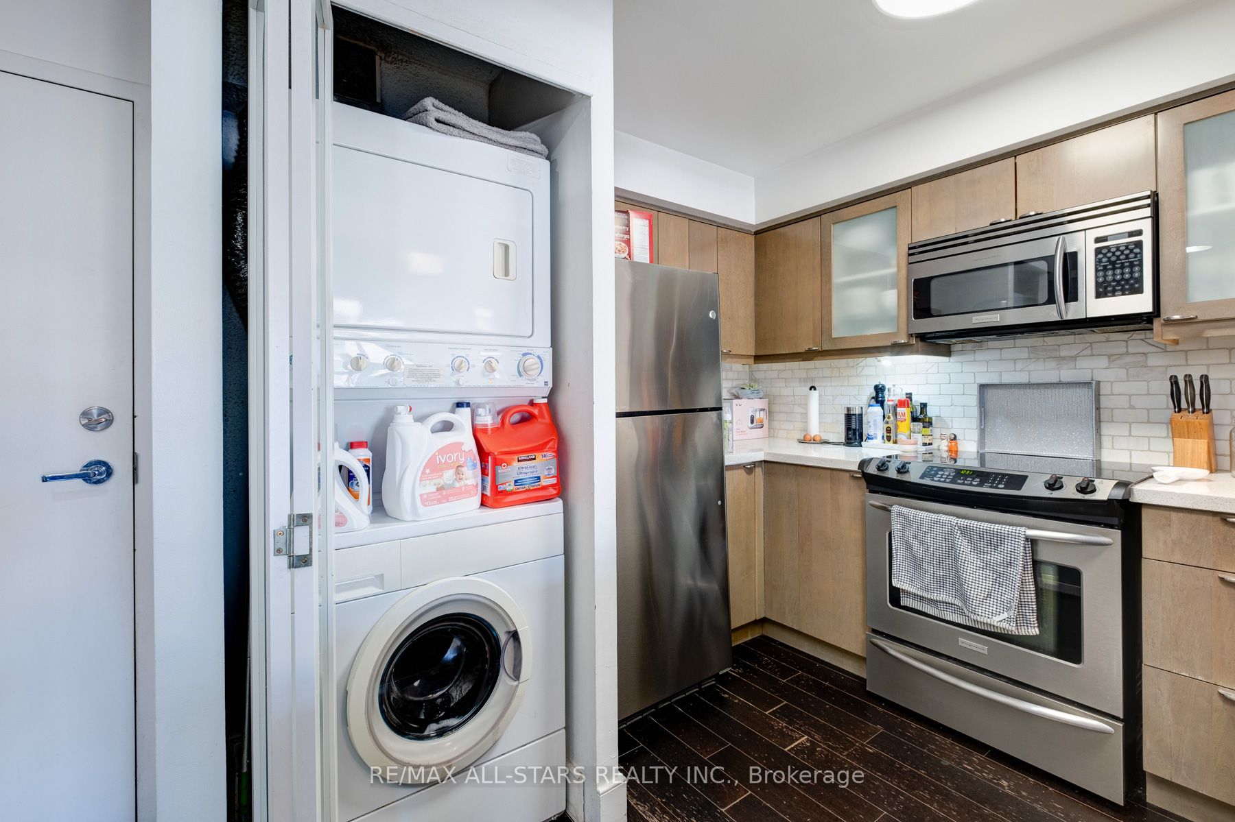 801 King Street W, #816