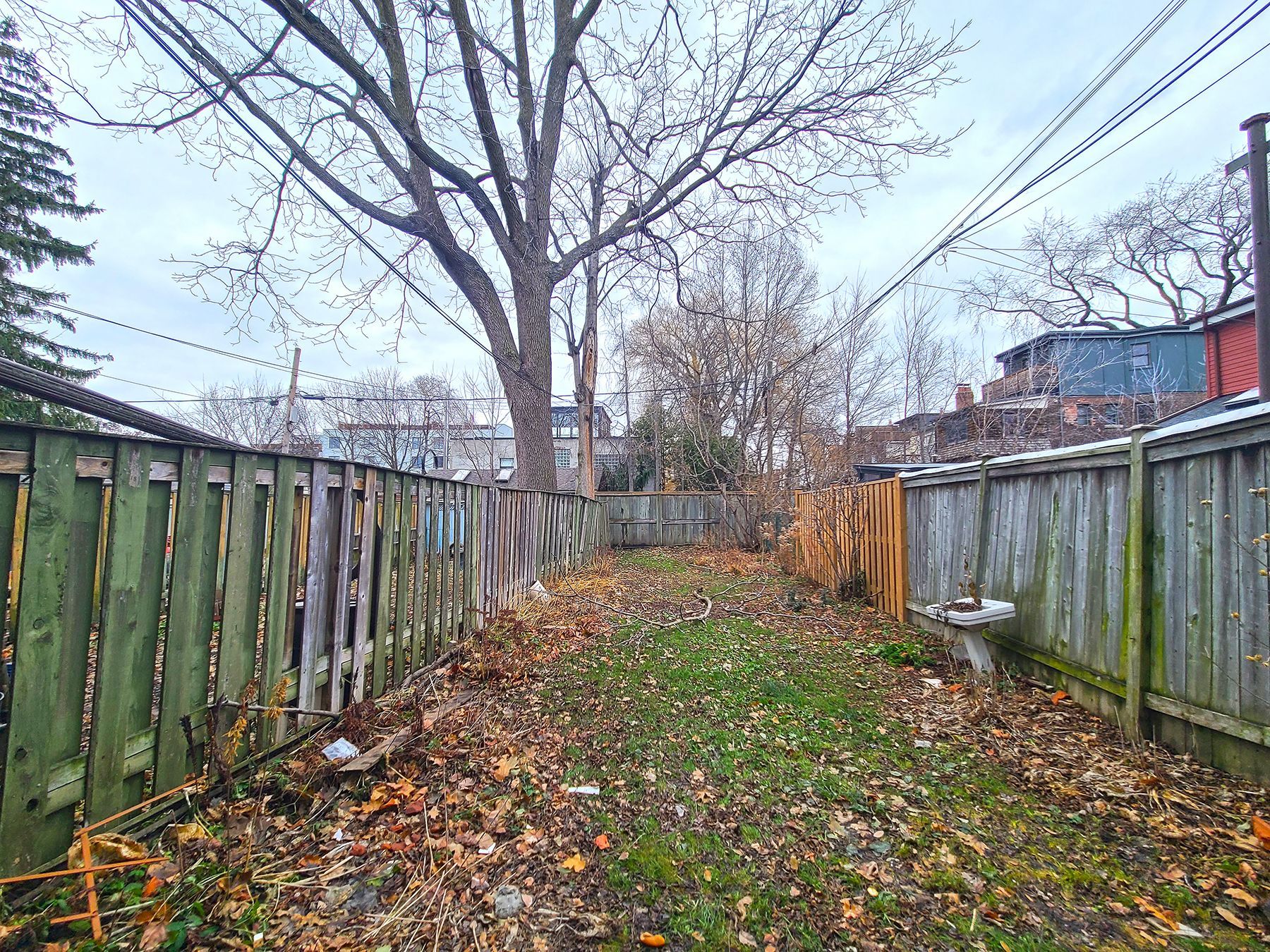 1450 Dundas Street E Main