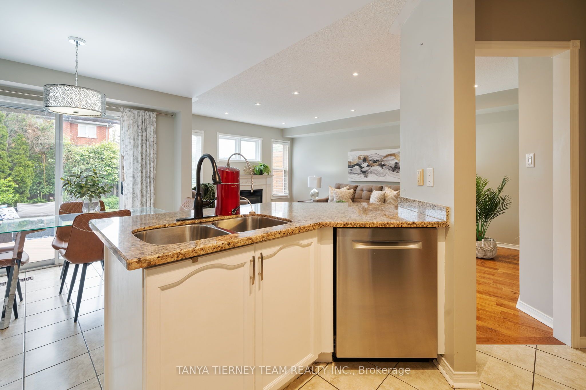 38 Wells Crescent