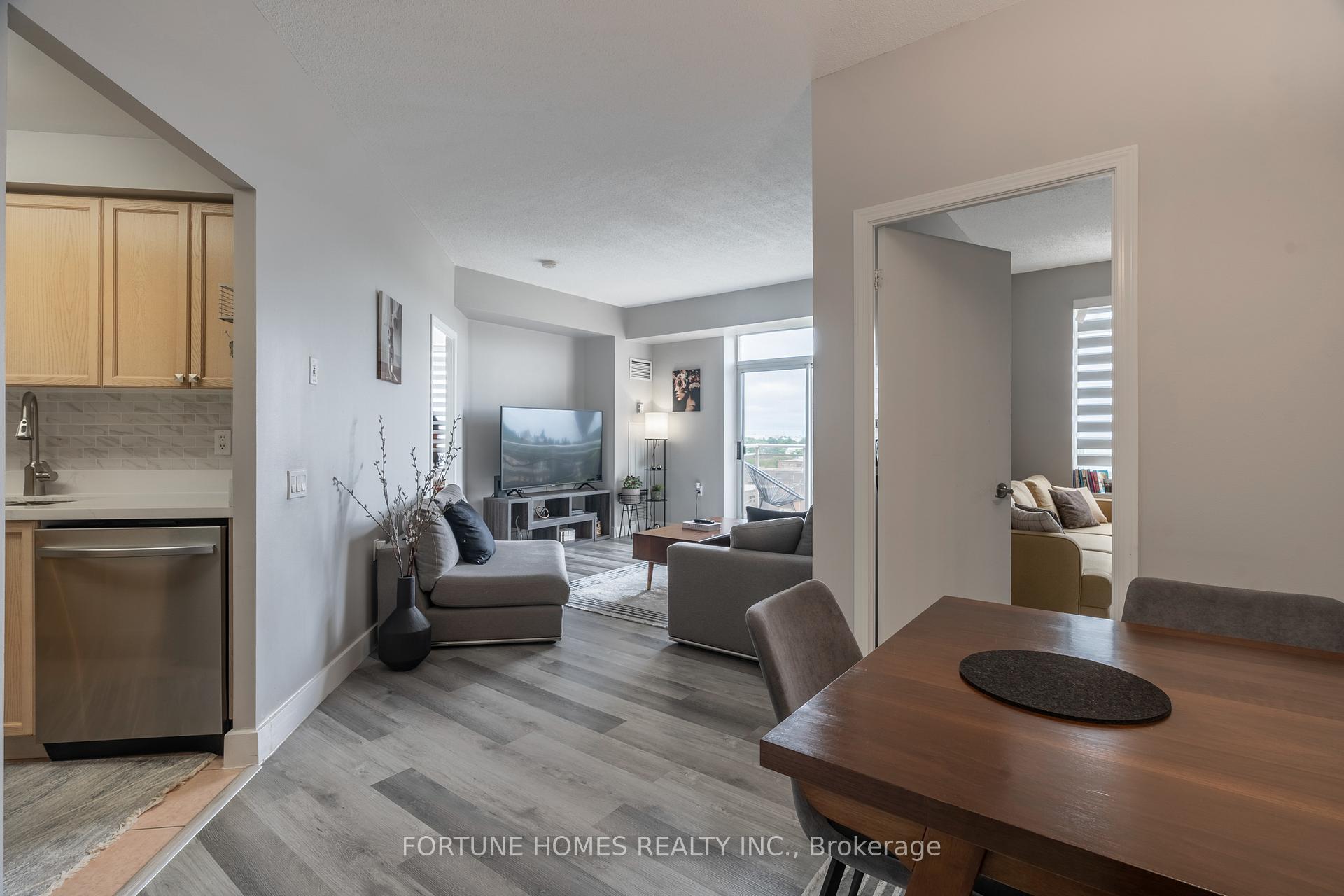 2 Bedrooms Condo at 650 Lawrence, Toronto For sale