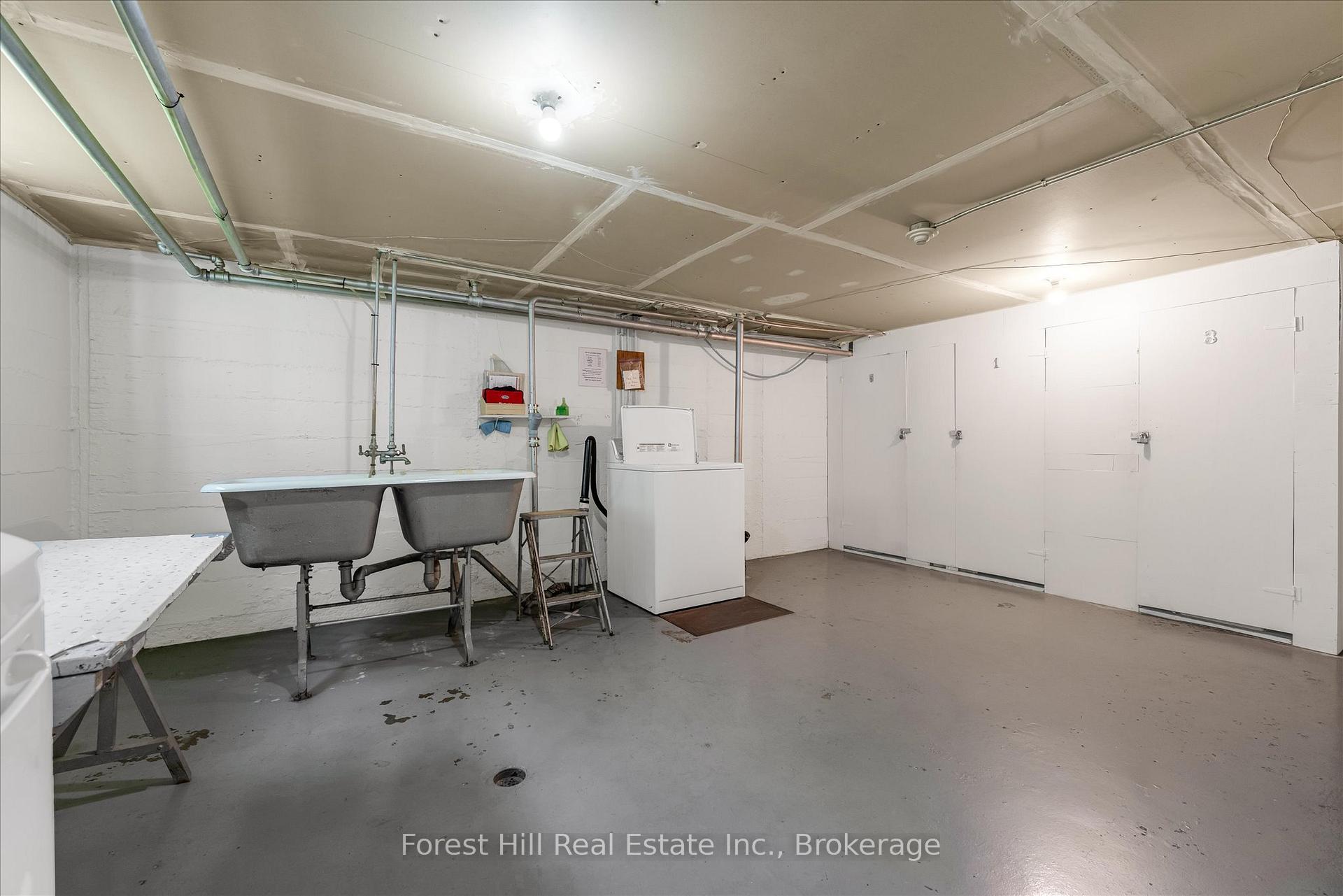 1 Bedroom Co-op at 2 Stroud, Hamilton For sale