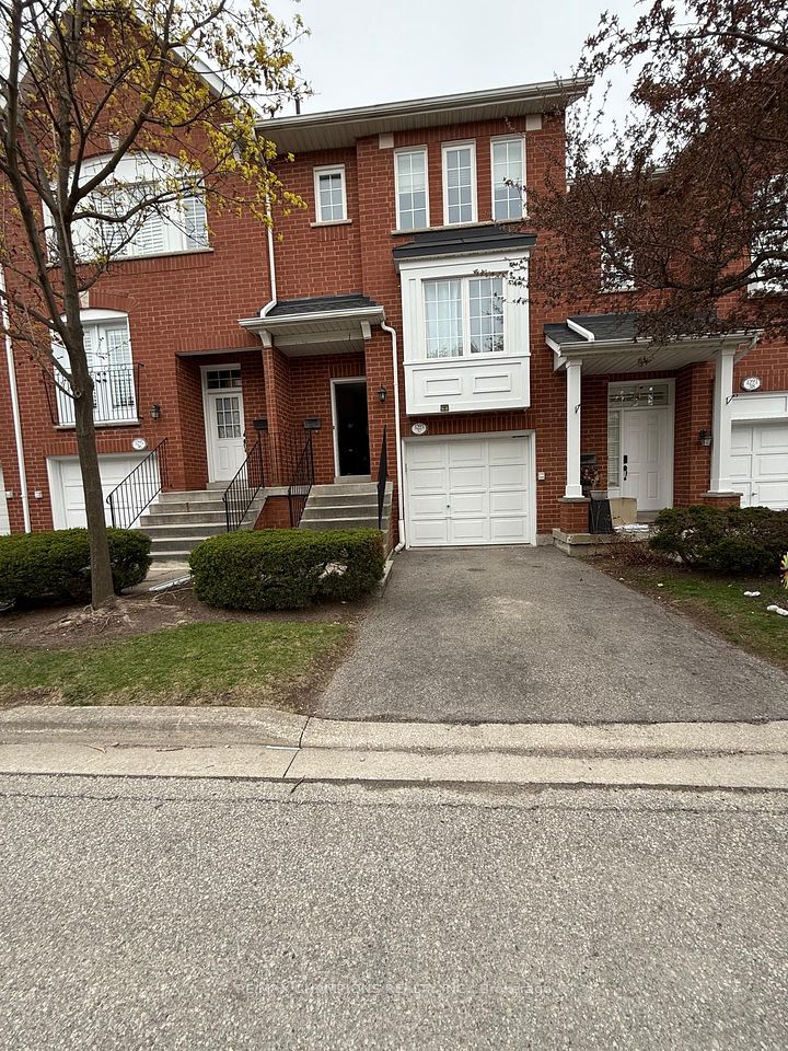 1591 South Parade