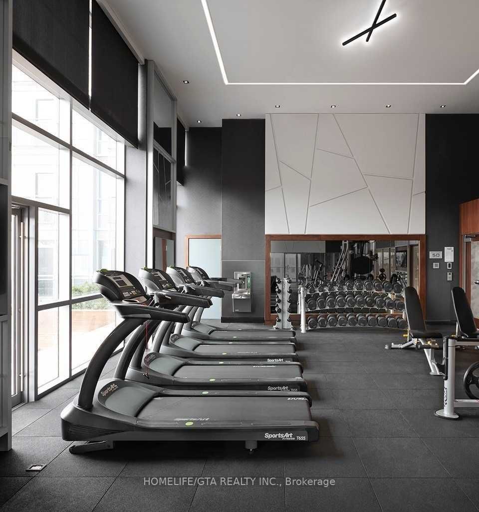 275 Village Green Square, #1017