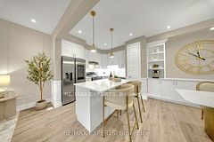 1573 Moira Crescent