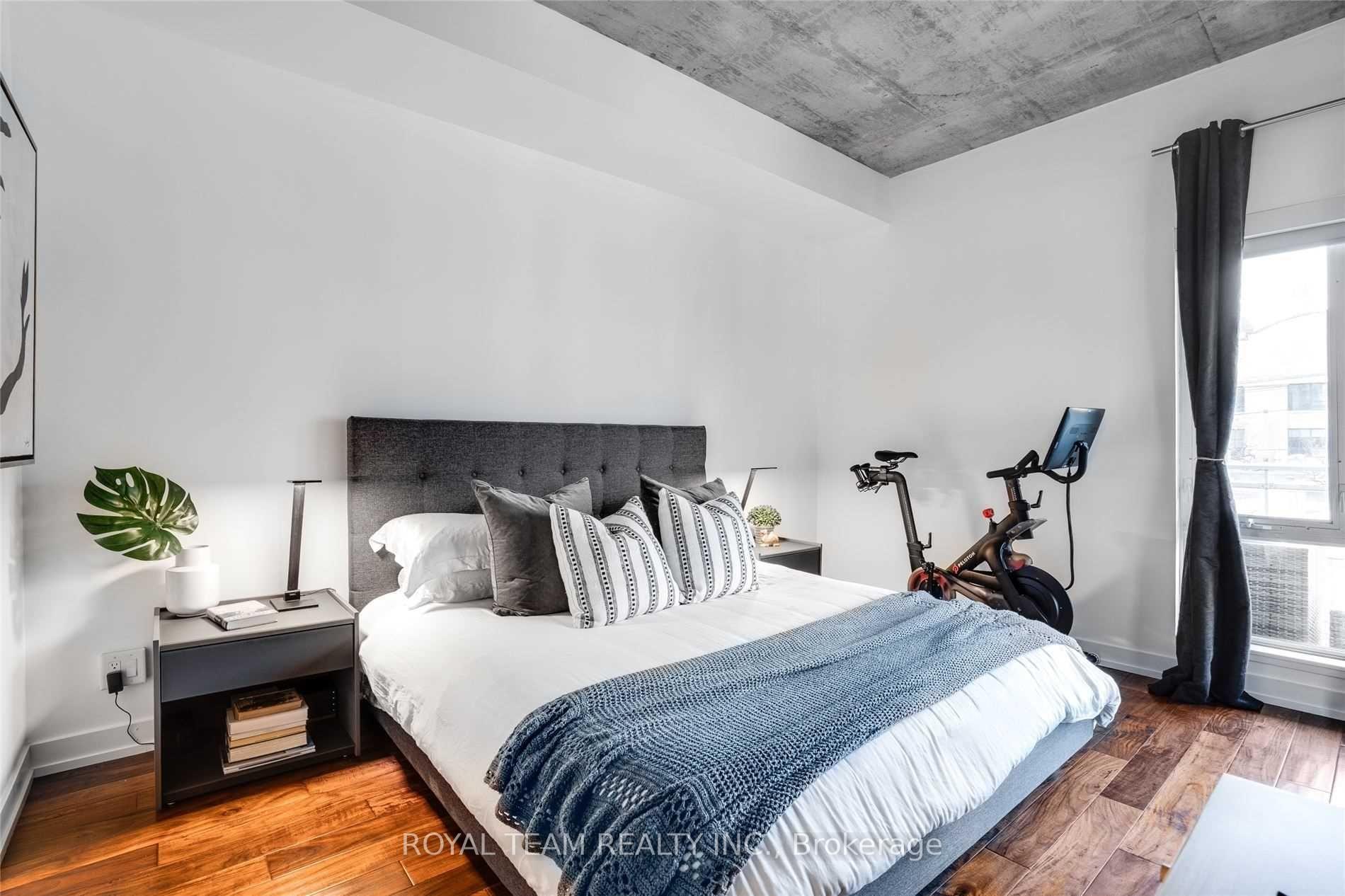2 Bedrooms Condo at 66 Portland, Toronto For sale