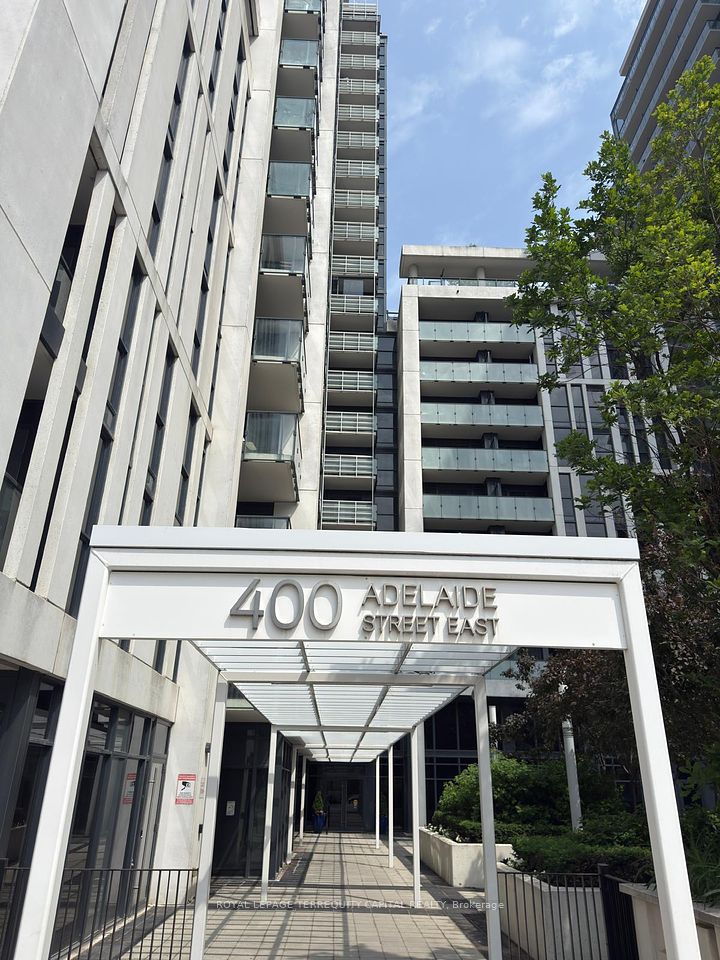 400 Adelaide