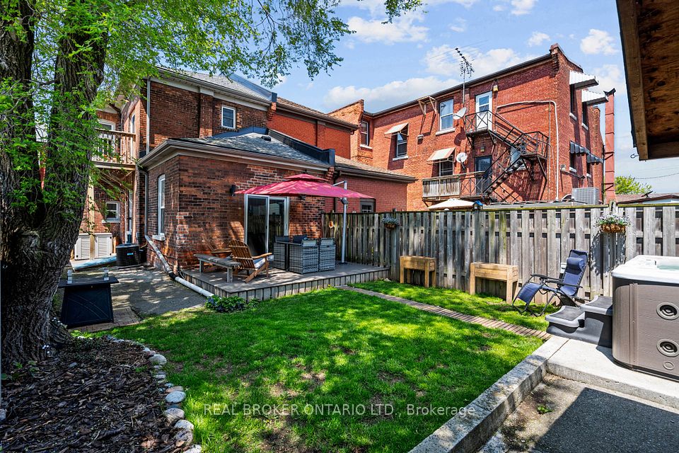 550 James Street, Hamilton, ON L8L 1J5