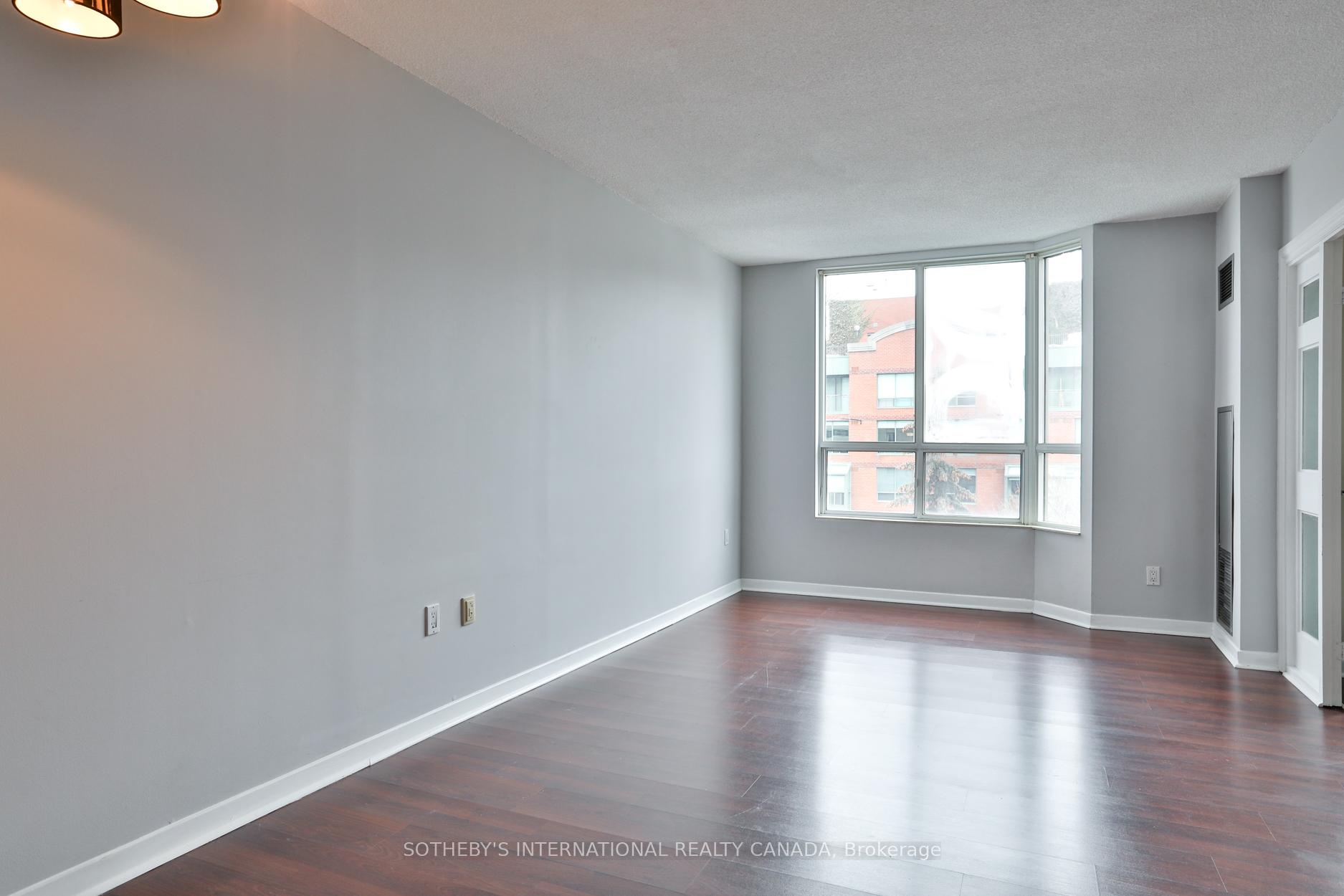 2 Bedrooms Condo at 284 Bloor, Toronto For sale
