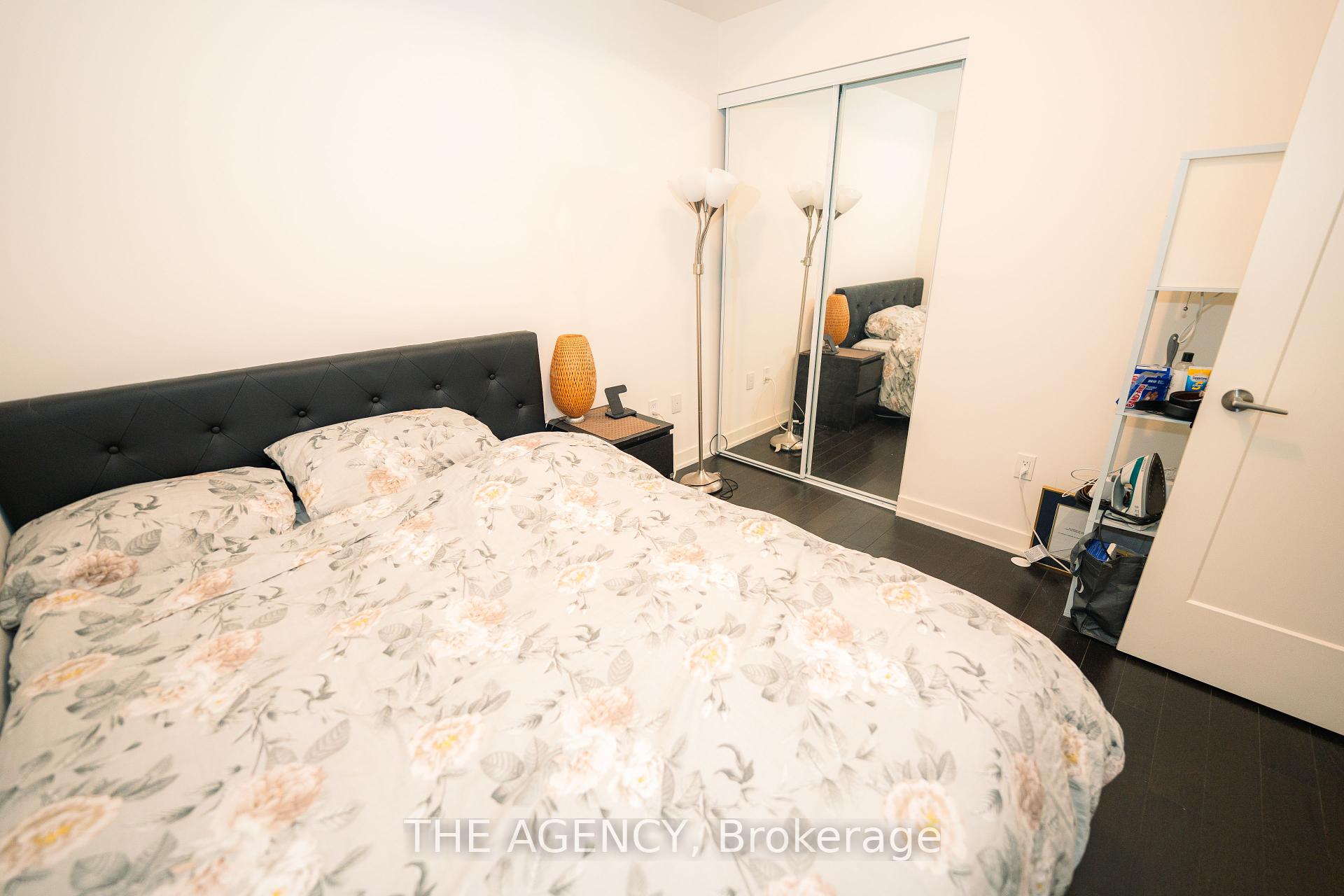 1 Bedroom Condo at 330 Richmond,  Toronto For sale