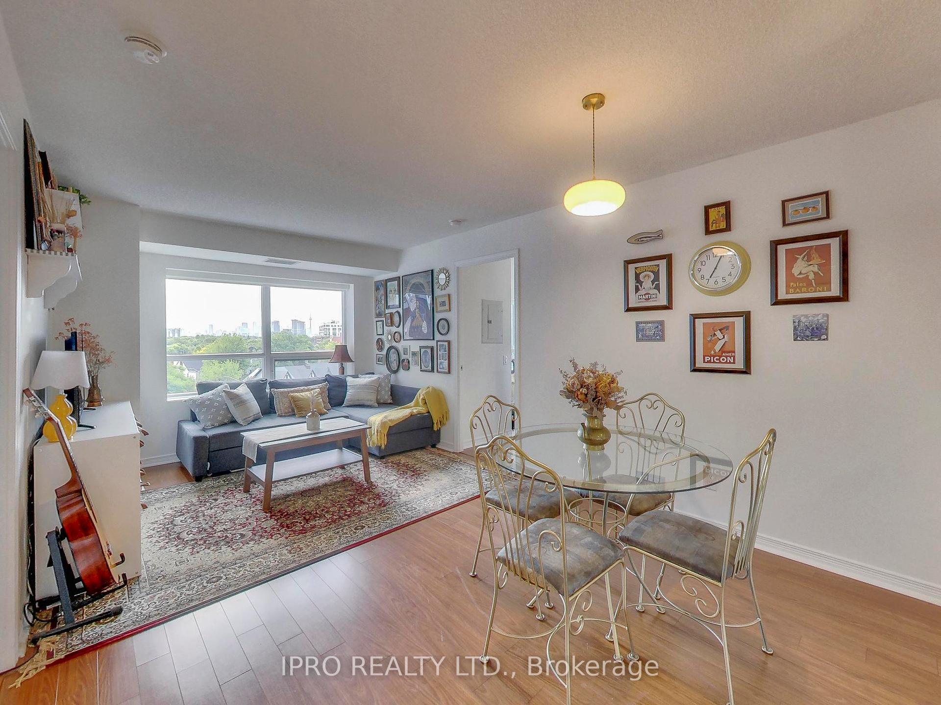 3 Bedrooms Condo at 60 Heintzman, Toronto For sale