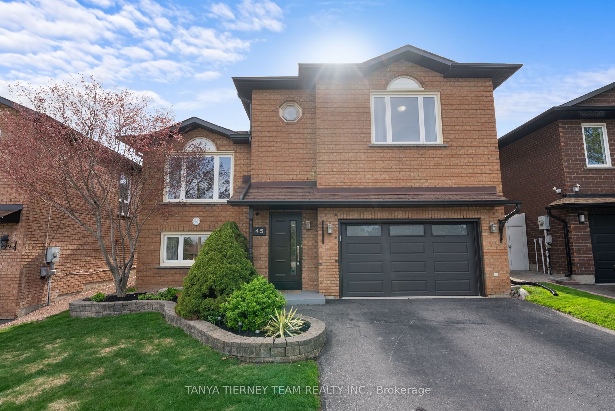 45 Limestone Crescent, Whitby, ON L1N 8P2