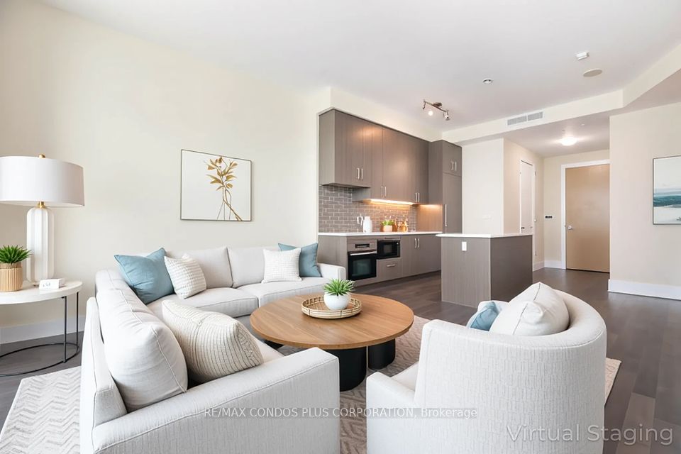 #533 - 39 Queens Quay, Toronto, ON M5E 0A5