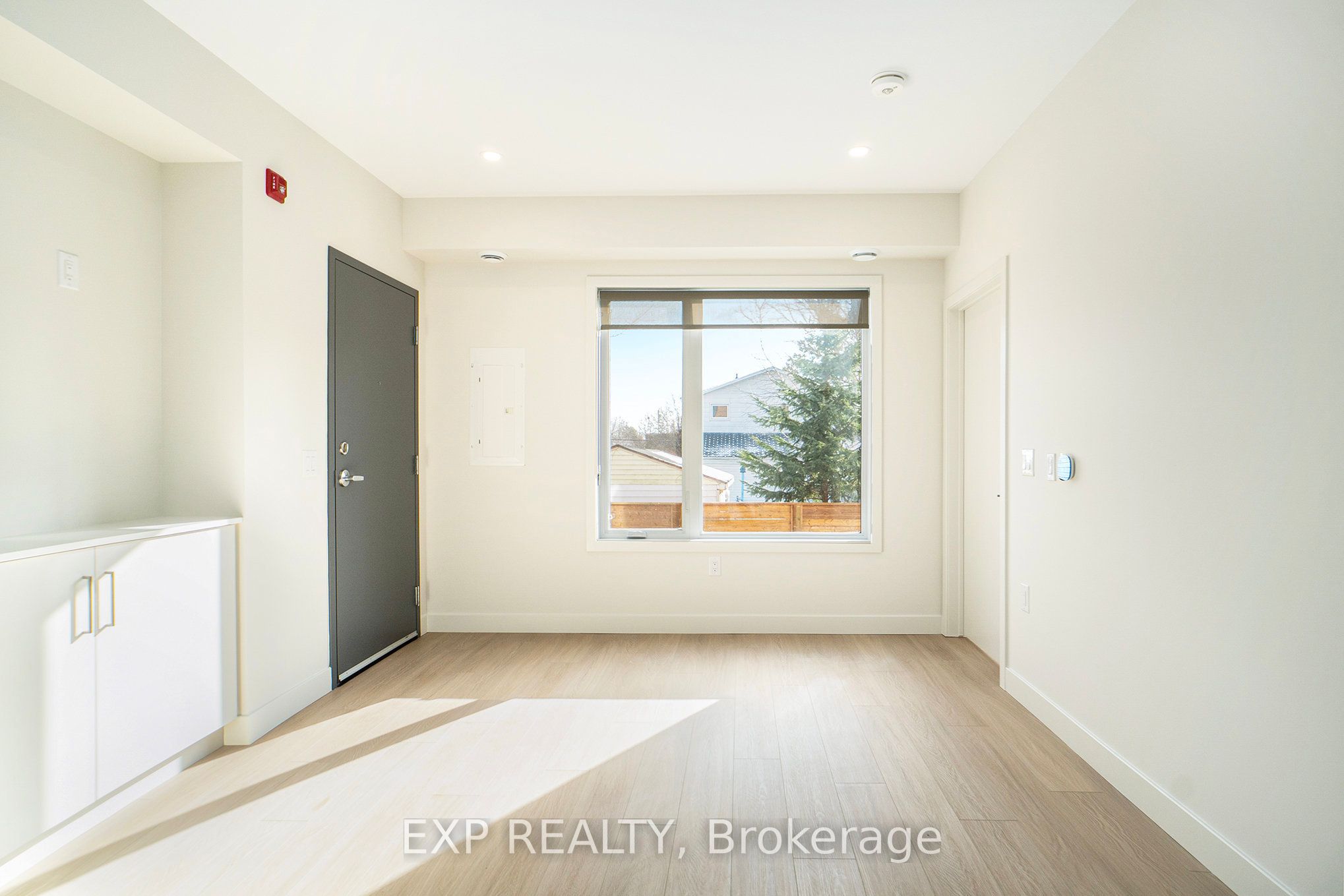 Listing picture