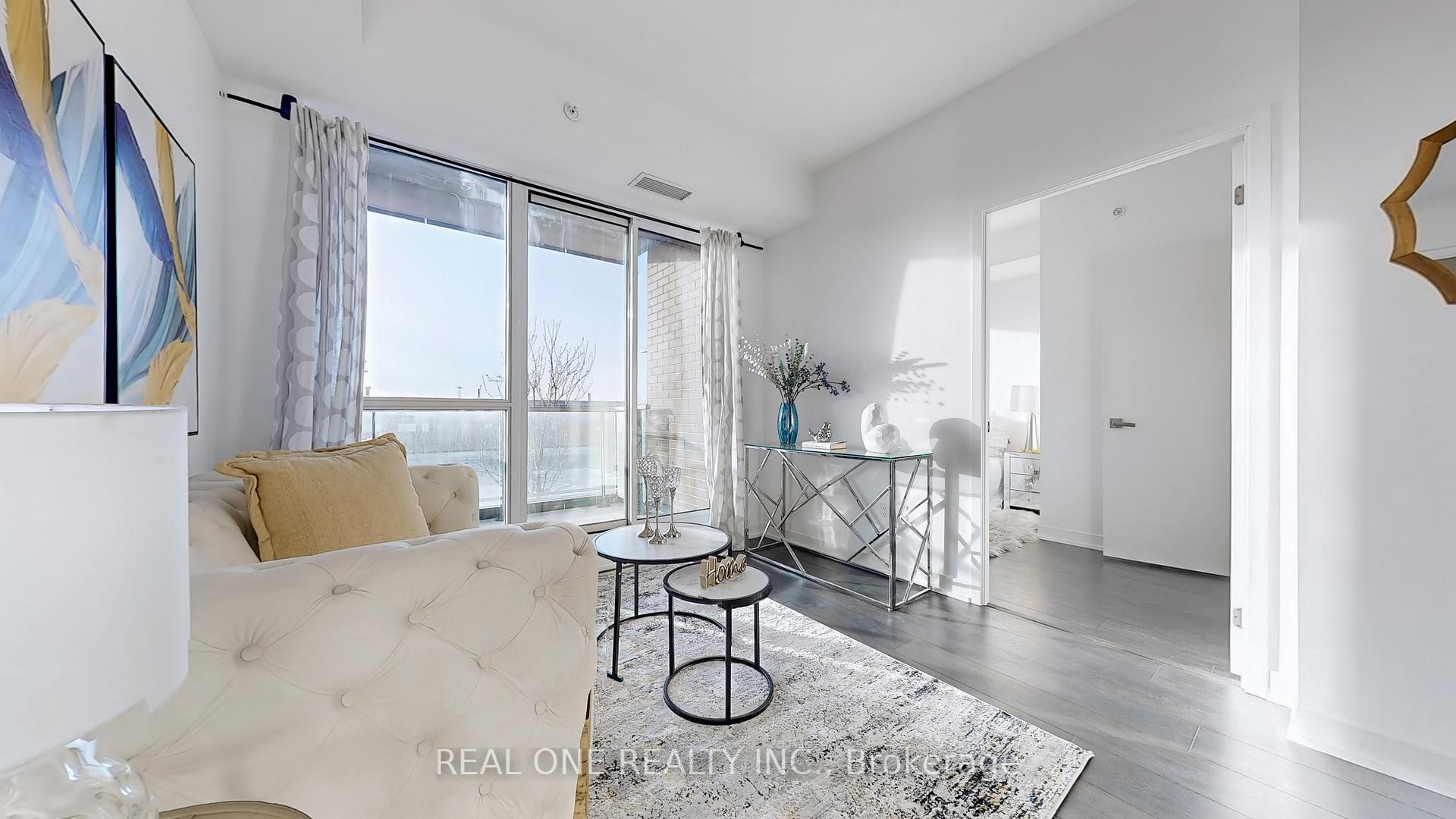 2 Bedrooms Condo at 31 Tippett, Toronto For sale