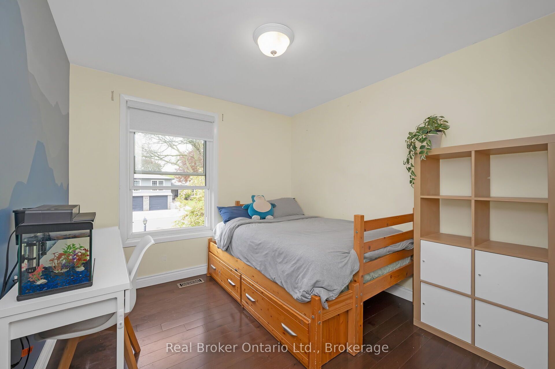 615 Sheraton Road