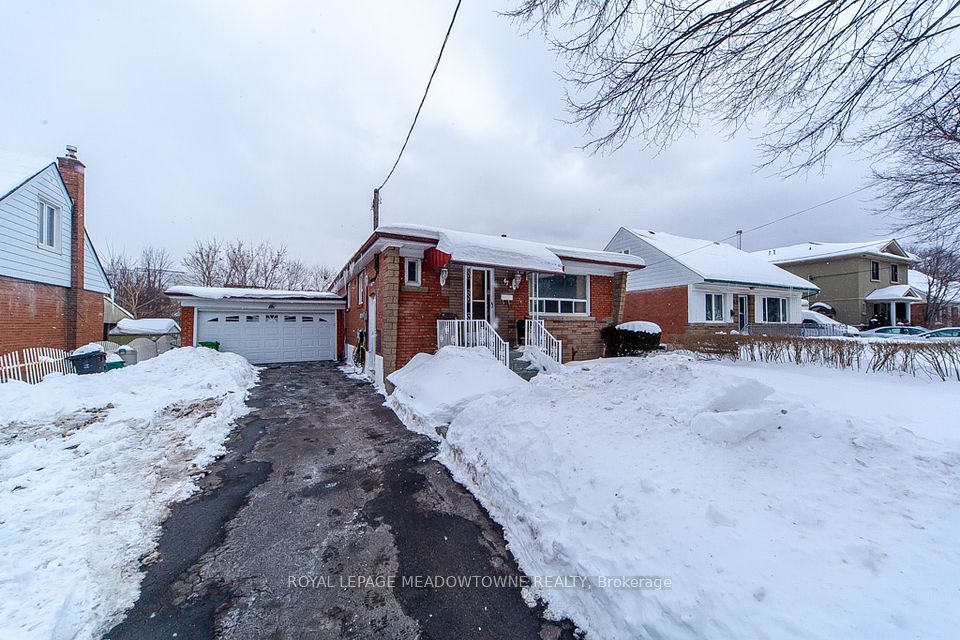 47 Jodphur Avenue, Toronto, ON M9M 2J3