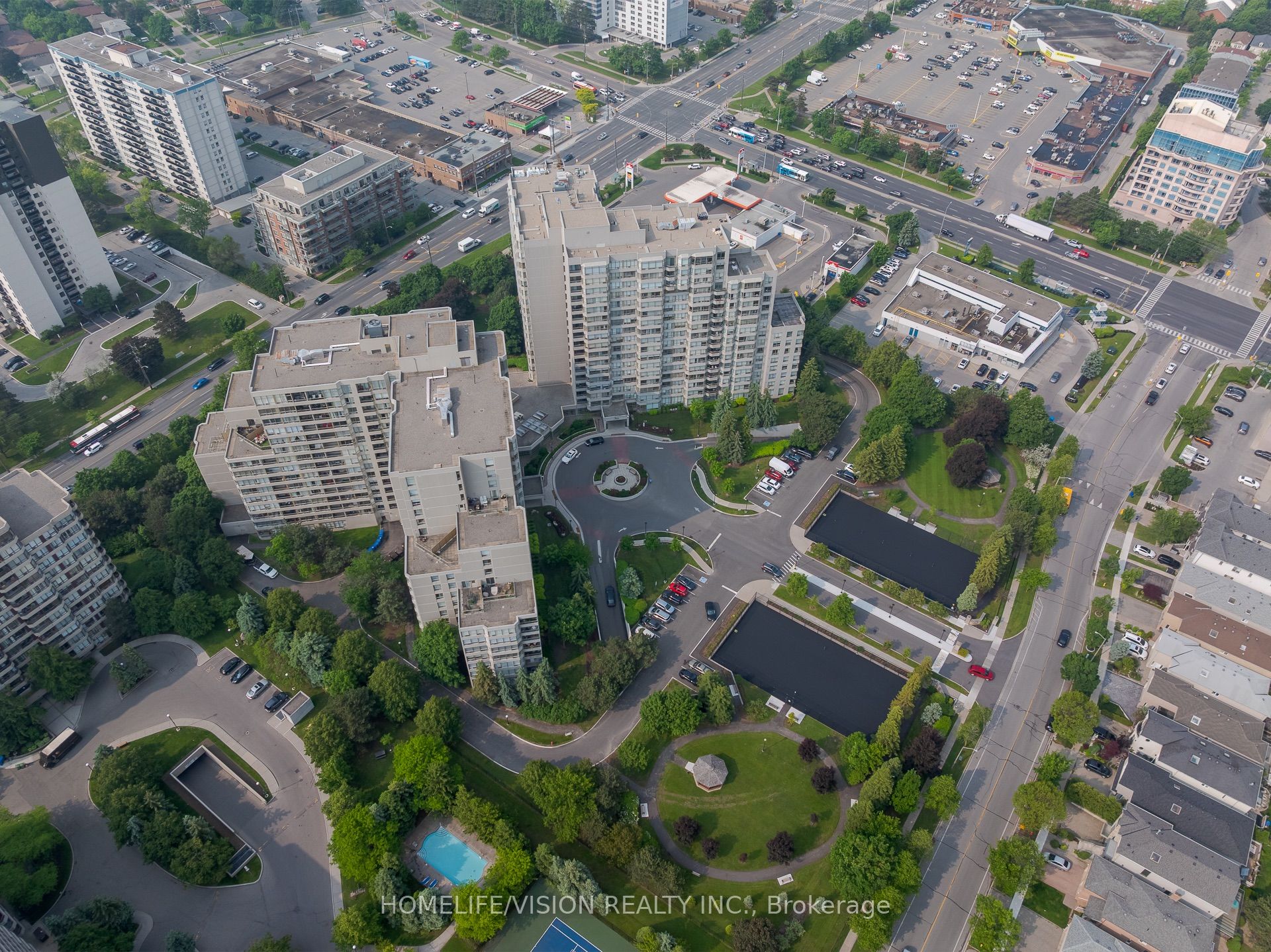 7 Townsgate Drive, #413
