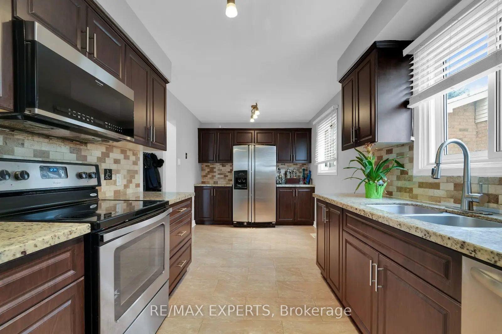 10 Cassander Crescent