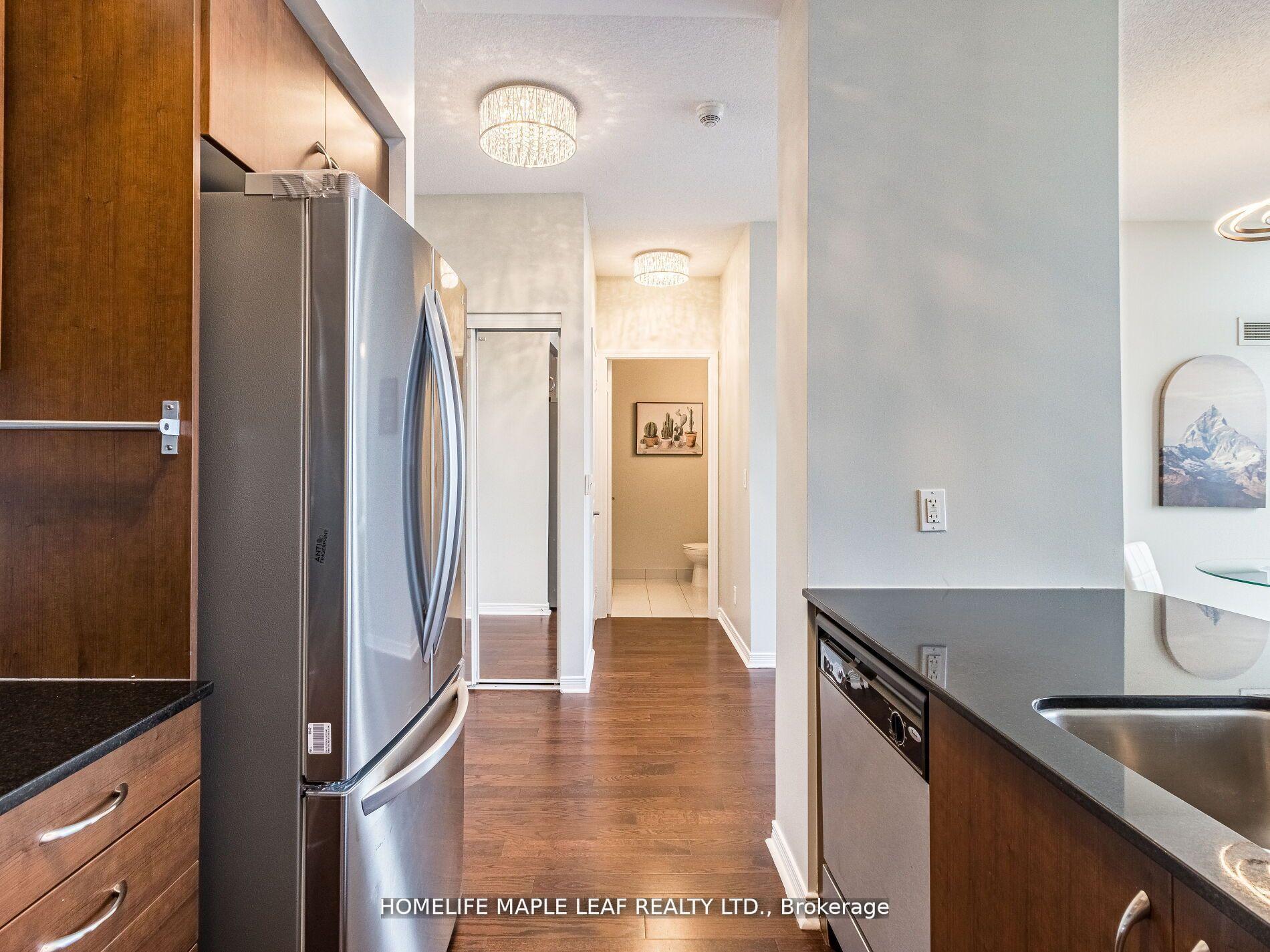 2 Bedrooms Condo at 2240 Lakeshore, Toronto For sale