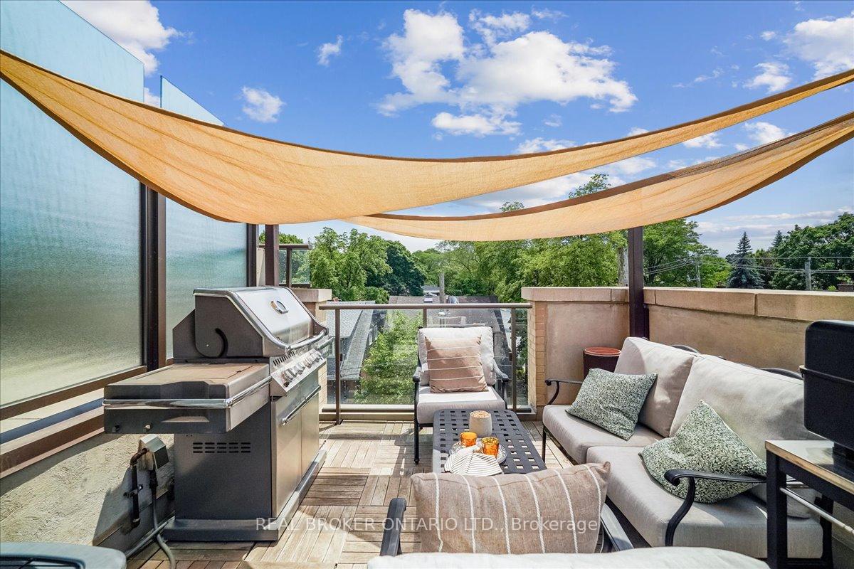 3 Bedrooms Condo at 191 Duplex, Toronto For sale