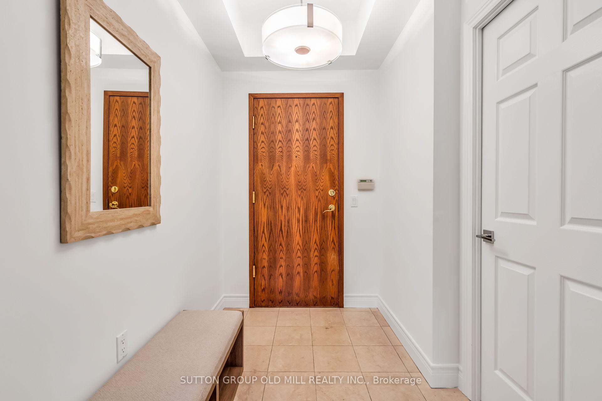 3 Bedrooms Condo at 10 Old Mill, Toronto For sale