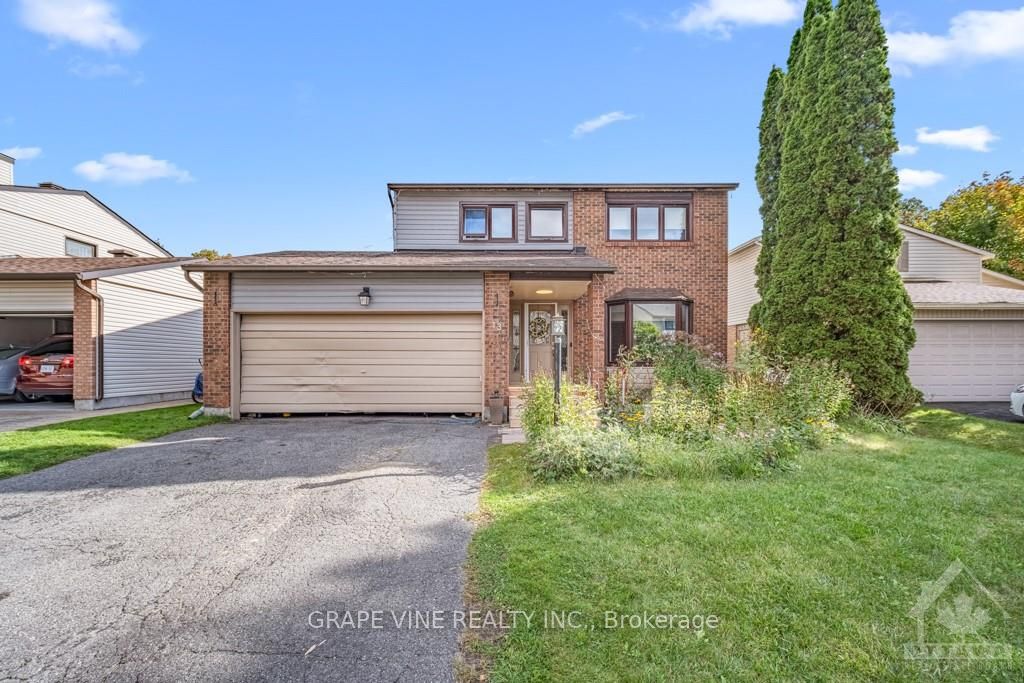 13 SAGE Crescent, Barrhaven, ON K2J 1Z7