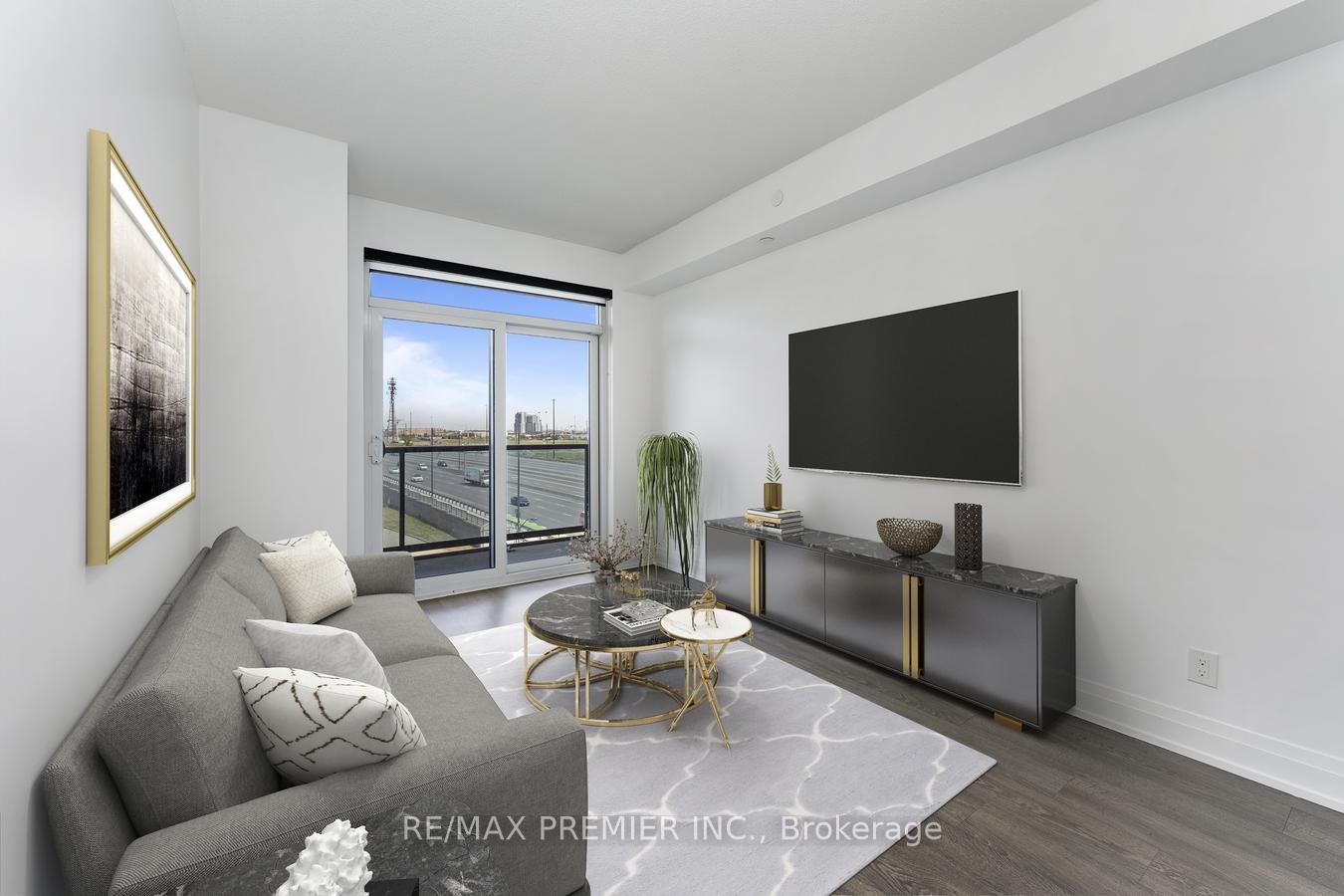 2 Bedrooms Condo at 3600 Highway 7, Vaughan For sale