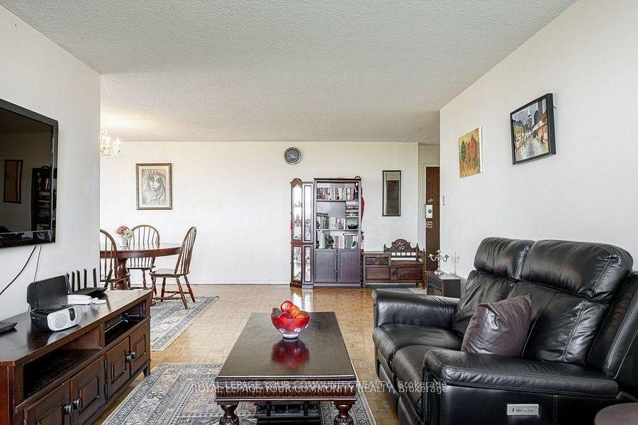 4 Bedrooms Condo at 133 Torresdale, Toronto For sale