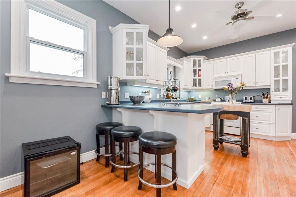119 John Street W