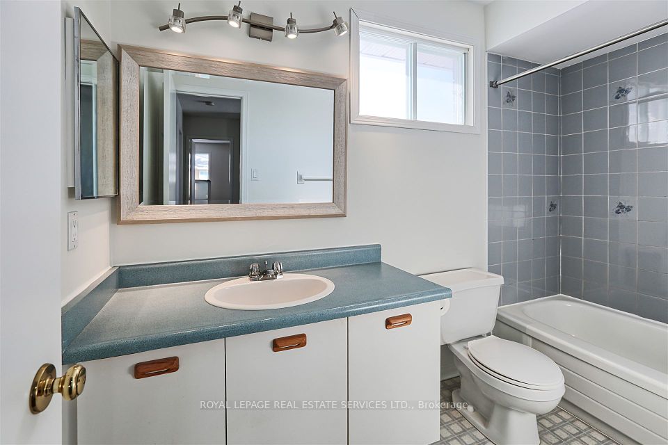 second level bathroom