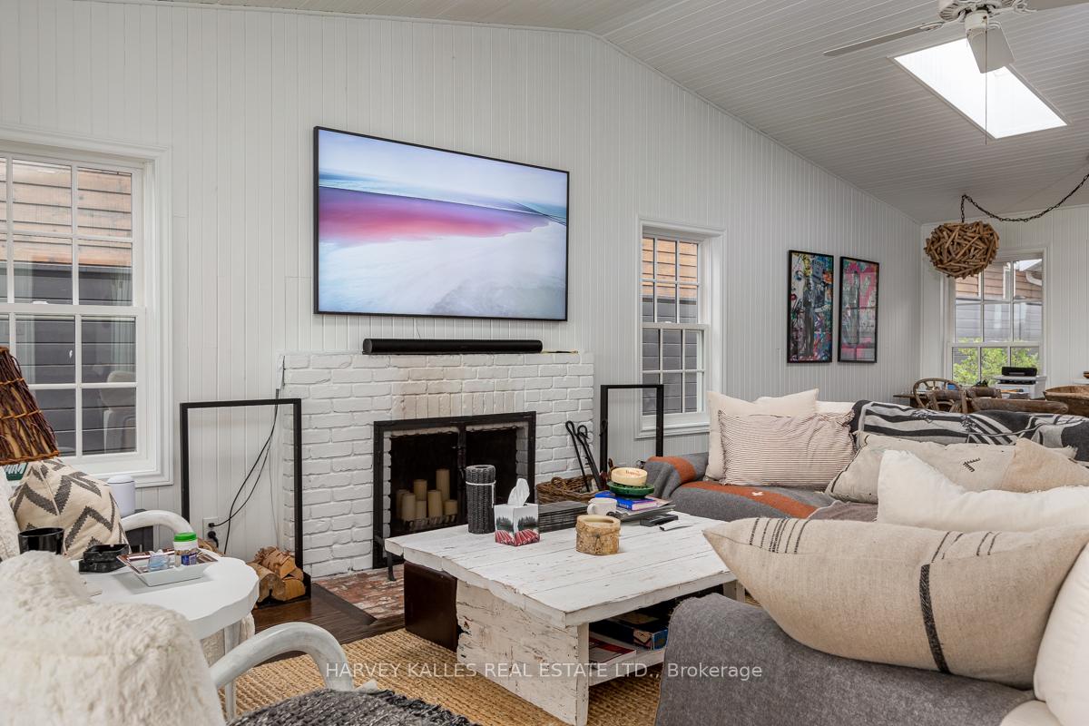 1375 Maple Road