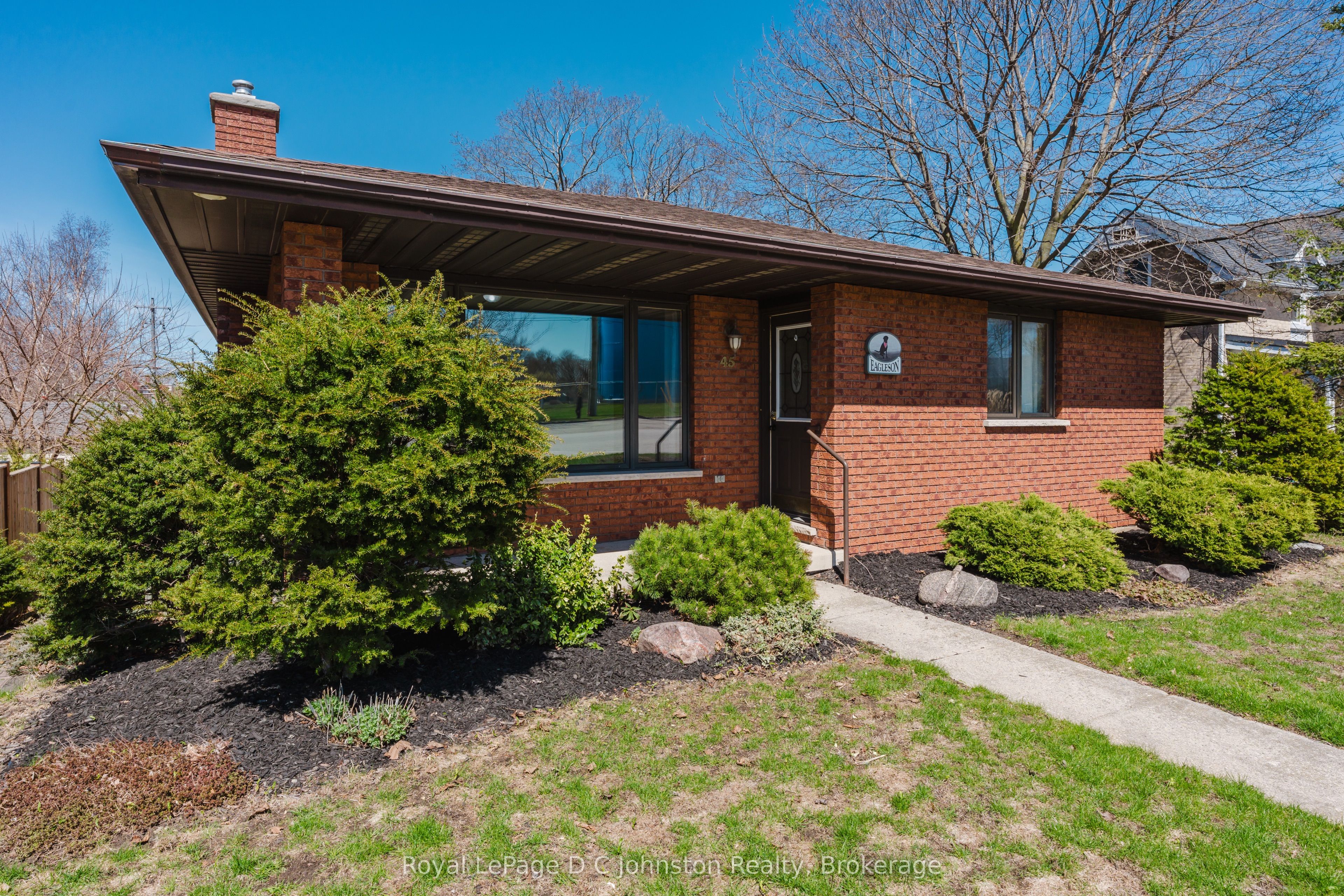 45 Victoria Street, Saugeen Shores, ON N0H 2L0