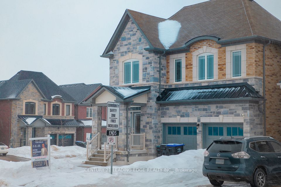 122 Mckenzie