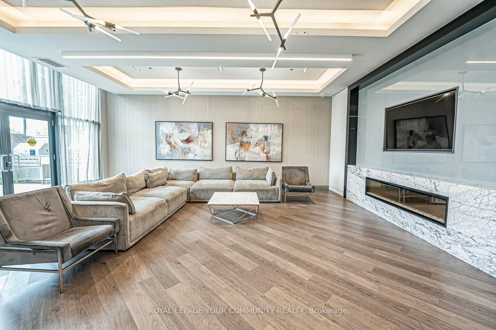 3 Bedrooms Condo at 99 EAGLE ROCK, Vaughan For sale